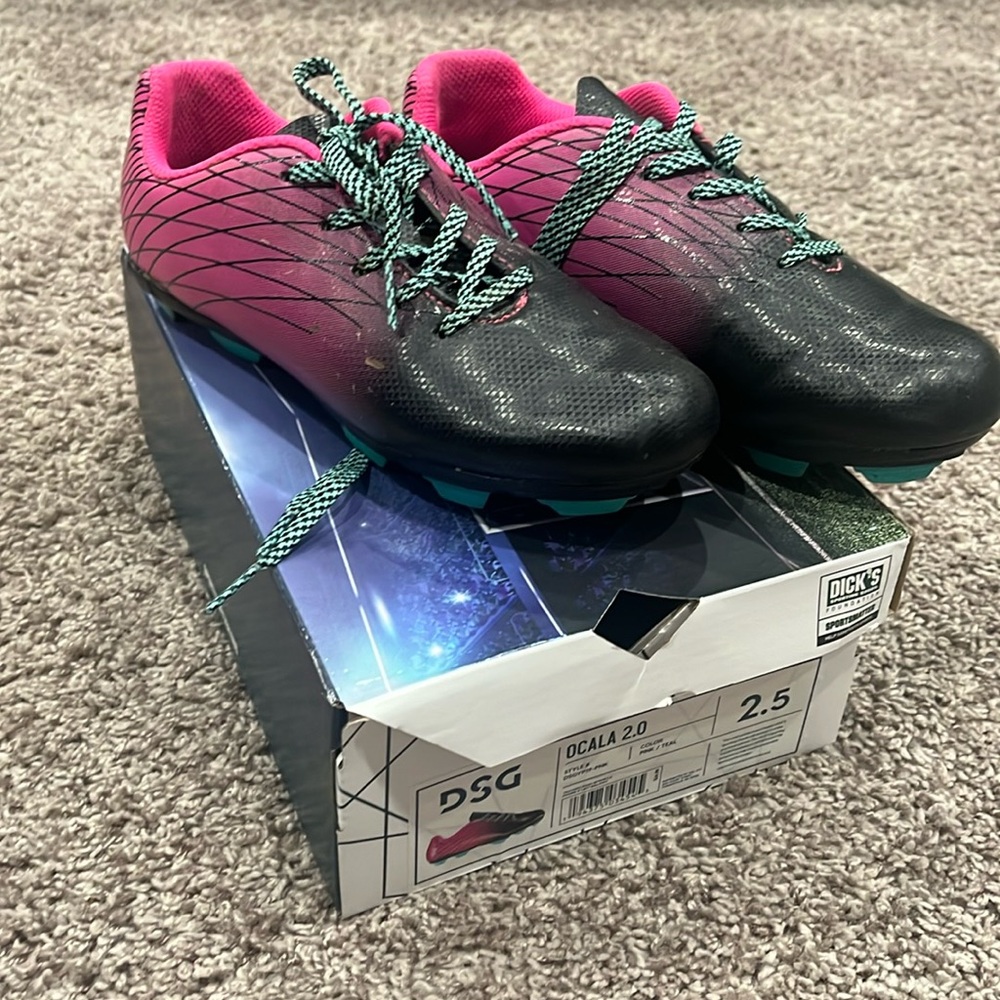 Girls soccer shoes